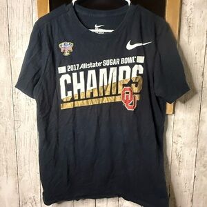 Men’s Nike 2027 Medium University of Oklahoma Short sleeve Sugar Bowl Champ Tee